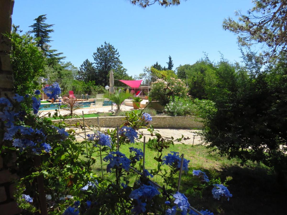 Le Mas Des Cigales Nimes Exterior photo
